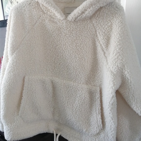 AE sweater - Picture 3 of 3